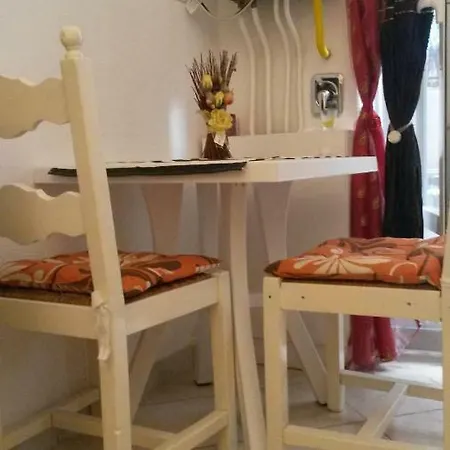 Elegante Loft Nel Cuore Di Sanremo
